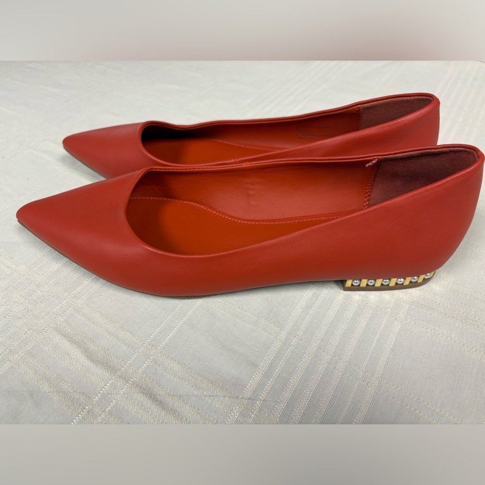 Katy Perry size 9 flats